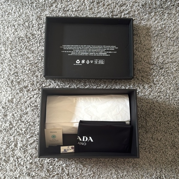 Prada - Full Set Empty Shoebox: Tissue Paper, Dust Bag, and Prada Band - Picture 6 of 10